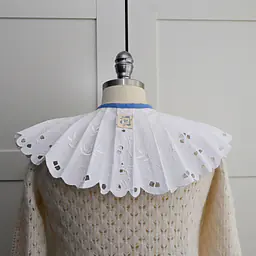 Vintage Tablecloth Pleated Collar - Size Small